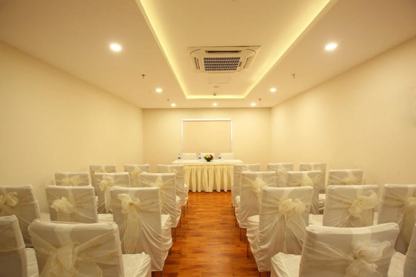 Starlit Suites Cochin - Banquet Room 2