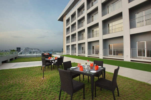 Starlit Suites Cochin - Rooftop Garden Deck